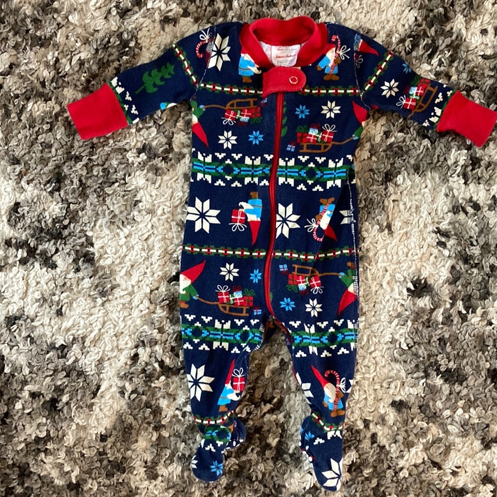 Hanna Andersson Gnome footie pajamas